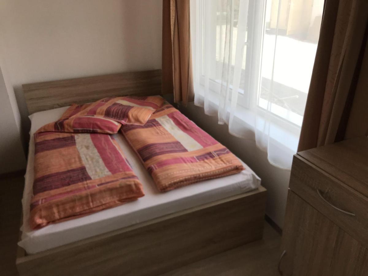 Famvarga Apartmanhaz Apartment Balatonfenyves Ngoại thất bức ảnh